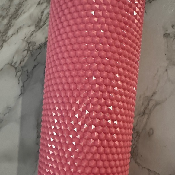 New Hello Kitty pink 24 ounce studded travel cup - Picture 4 of 6